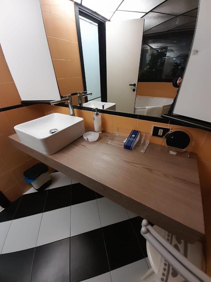 Corte Lambruschini With Free Covered Parking Appartamento Genova