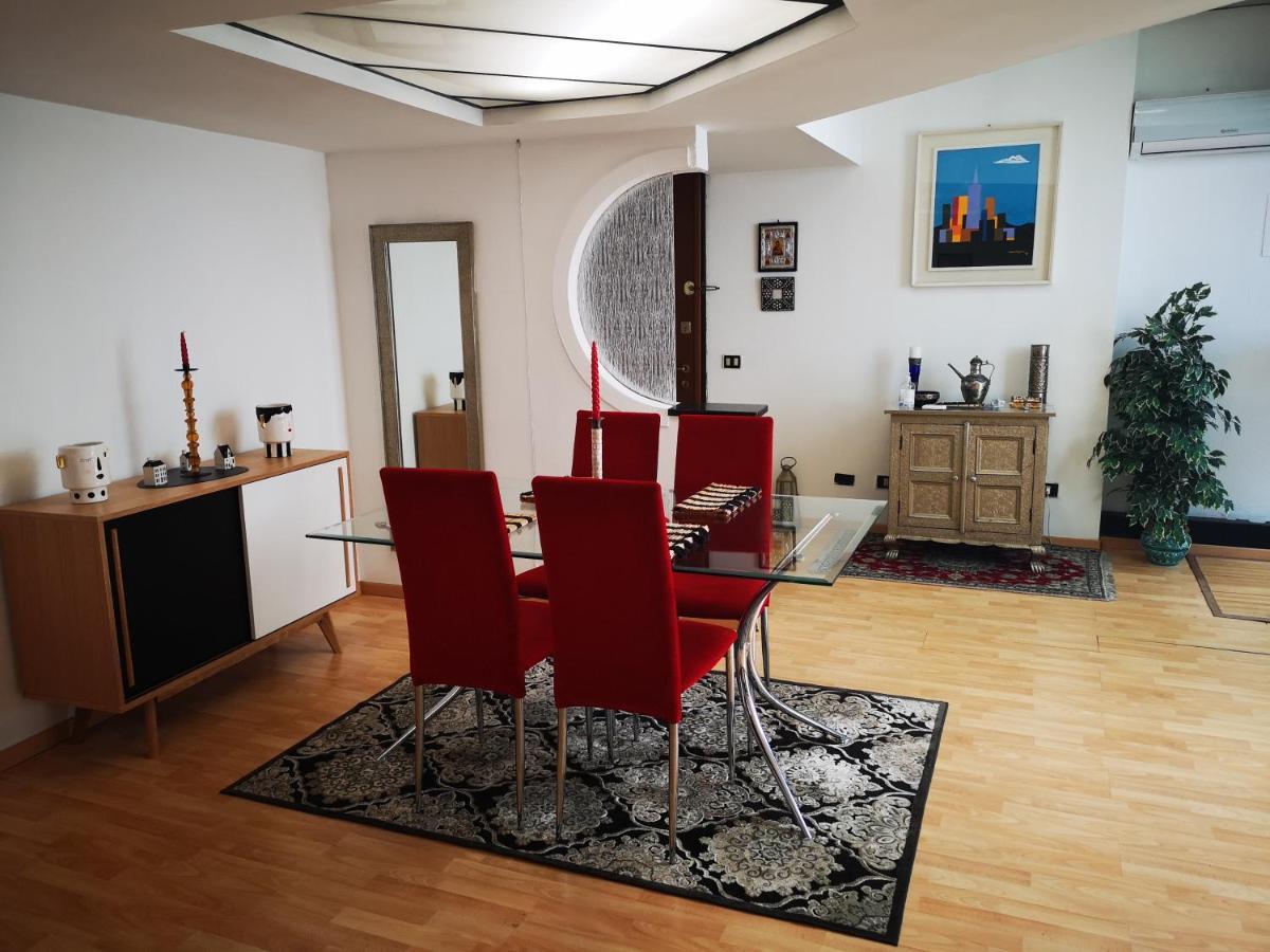 Corte Lambruschini With Free Covered Parking Apartment Genoa